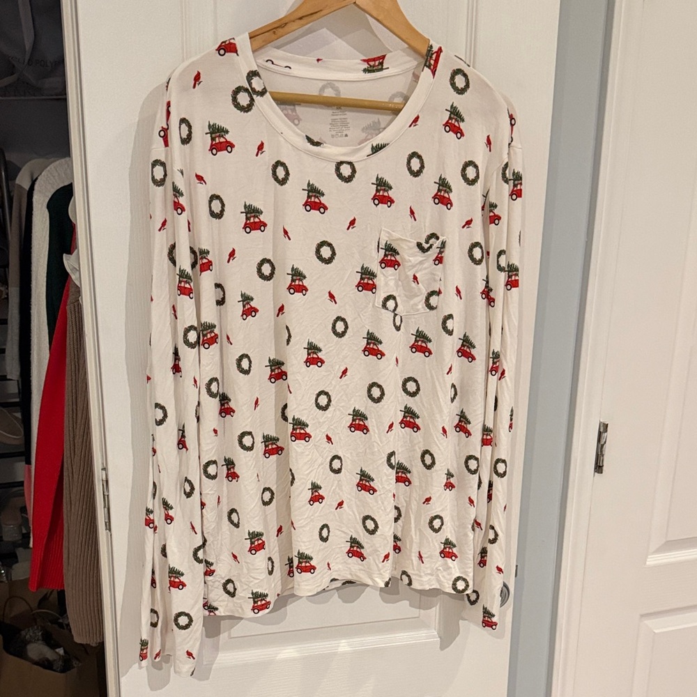Kyte BABY Christmas Holiday Pajama Top Red and Green Wreath Adult Unisex XXL